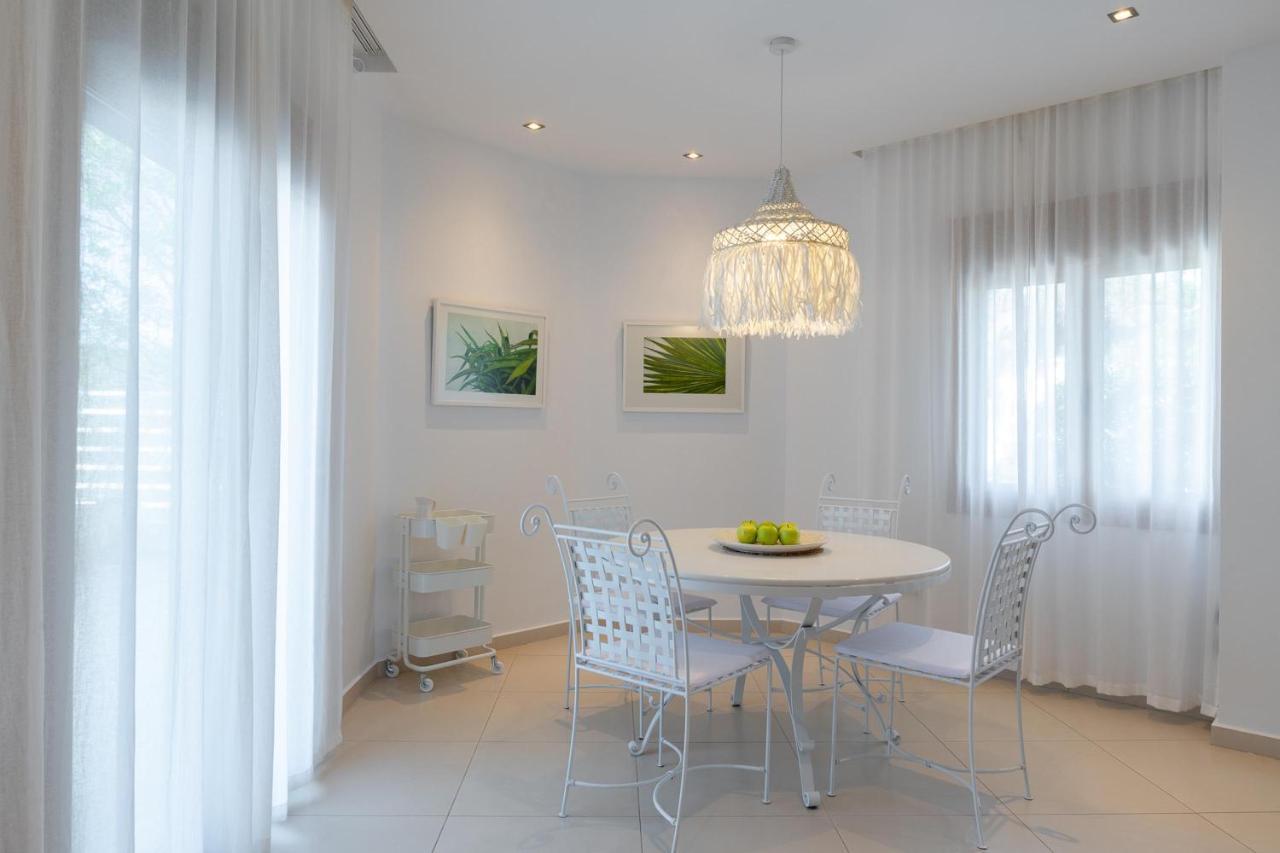 Love White Villa Ialysos  Exterior photo